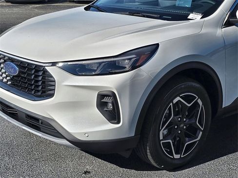 New 2026 Ford Escape Platinum w/ Premium Technology Package image 10