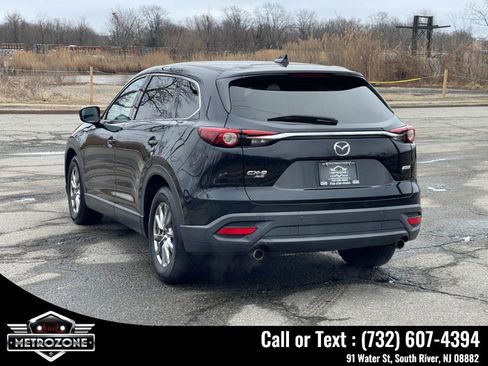 Used 2018 MAZDA CX-9 Touring w/ Touring Premium Package image 7