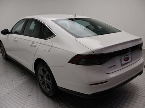 Used 2024 Honda Accord EX image 11