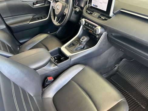 Used 2025 Toyota RAV4 XLE Premium FWD image 18