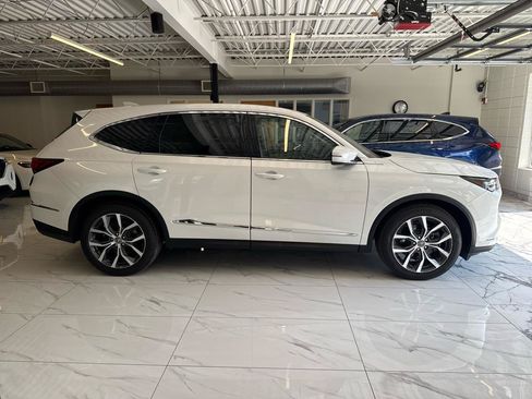 Used 2024 Acura MDX SH-AWD w/ Technology Package image 4