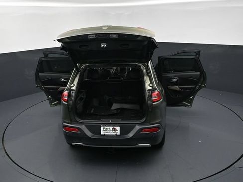 Used 2018 Jeep Cherokee Limited AWD/4WD image 29