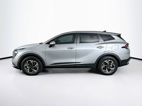Used 2023 Kia Sportage LX FWD image 4