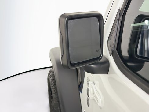 Used 2018 Jeep Wrangler Unlimited Sport S AWD/4WD image 16
