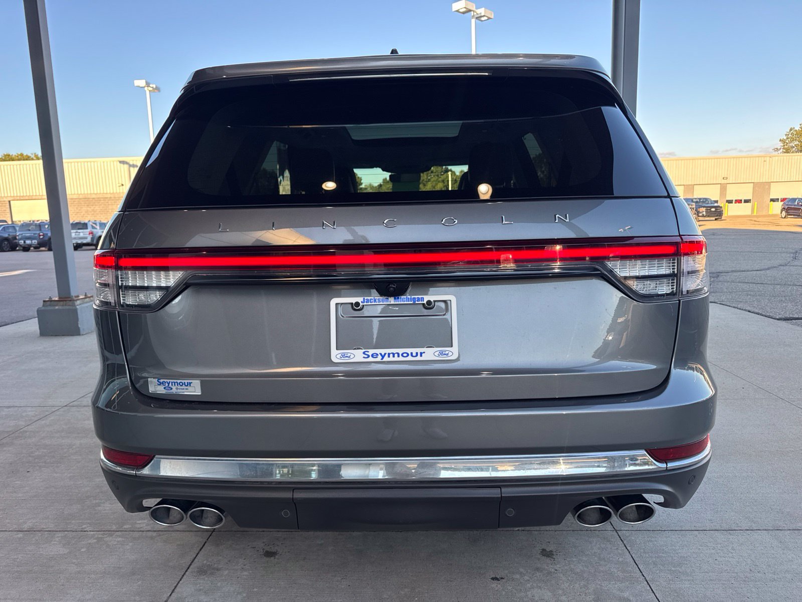 Used 2025 Lincoln Aviator Reserve w/ Equipment Group 201A AWD/4WD image 5