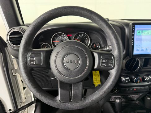 Used 2017 Jeep Wrangler Unlimited Sport AWD/4WD image 11