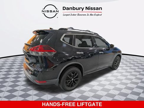 Used 2018 Nissan Rogue SV w/ Premium Package AWD/4WD image 3