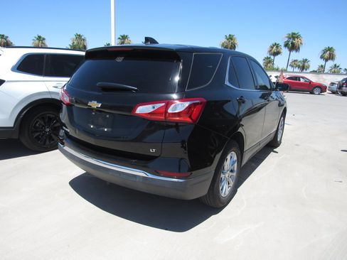 Used 2019 Chevrolet Equinox LT FWD image 3