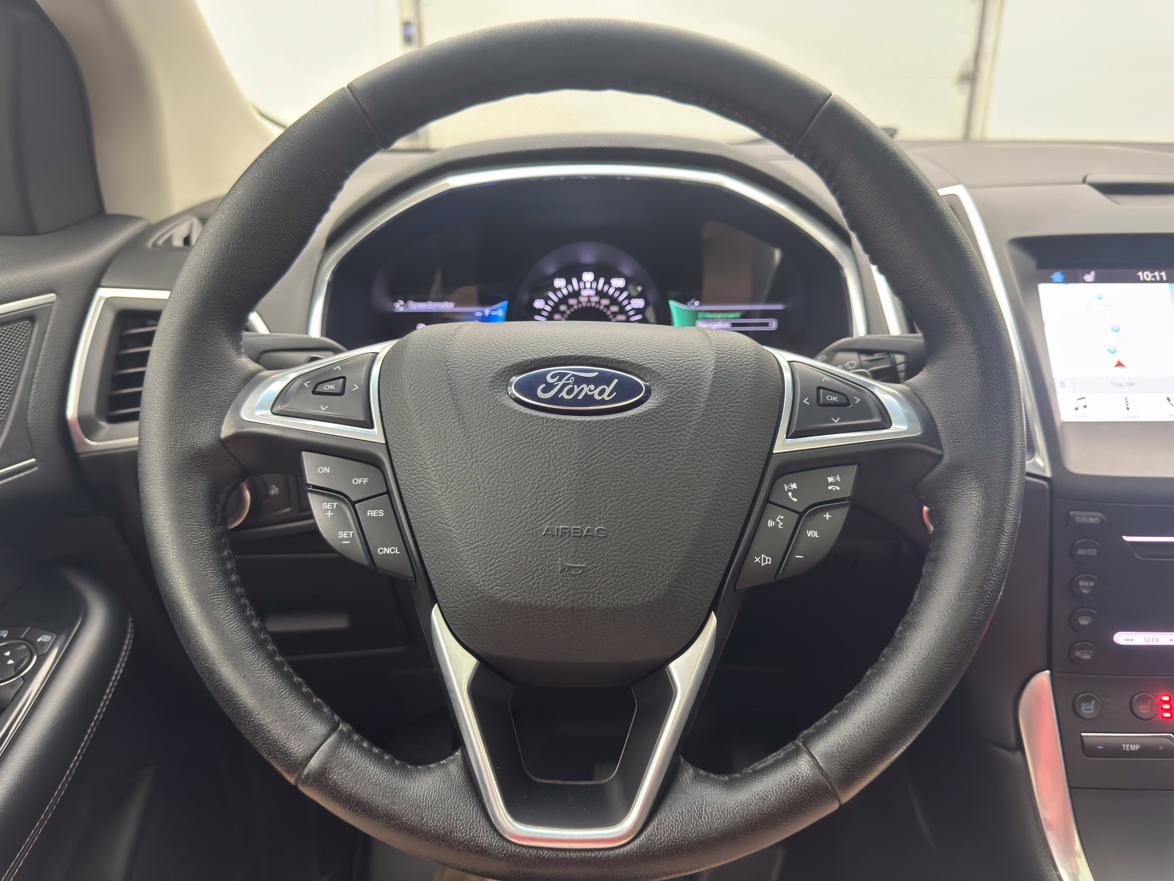 Used 2016 Ford Edge Titanium w/ Equipment Group 301A AWD/4WD image 21