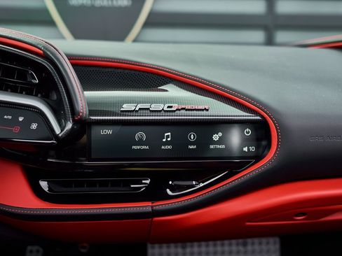 Used 2022 Ferrari SF90 Spider image 66