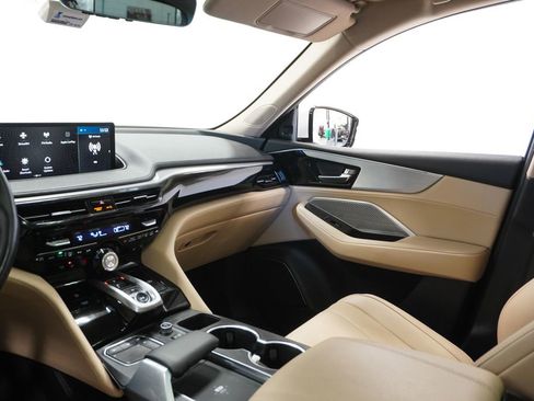 Used 2023 Acura MDX SH-AWD image 17