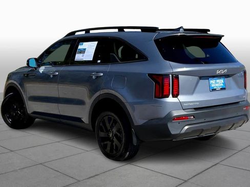 Used 2023 Kia Sorento S w/ Panoramic Sunroof Package image 11