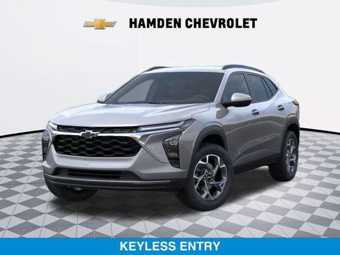 New 2026 Chevrolet Trax LT w/ Driver Confidence Package FWD image 8