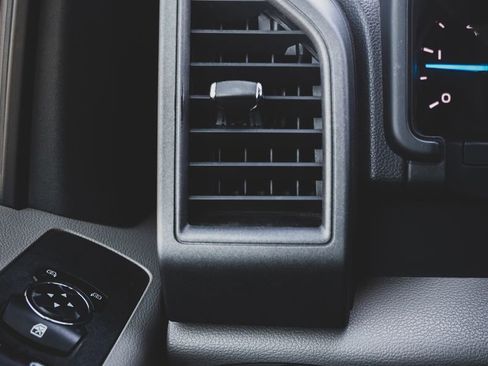 Used 2017 Ford F250 XL w/ STX Appearance Package image 10