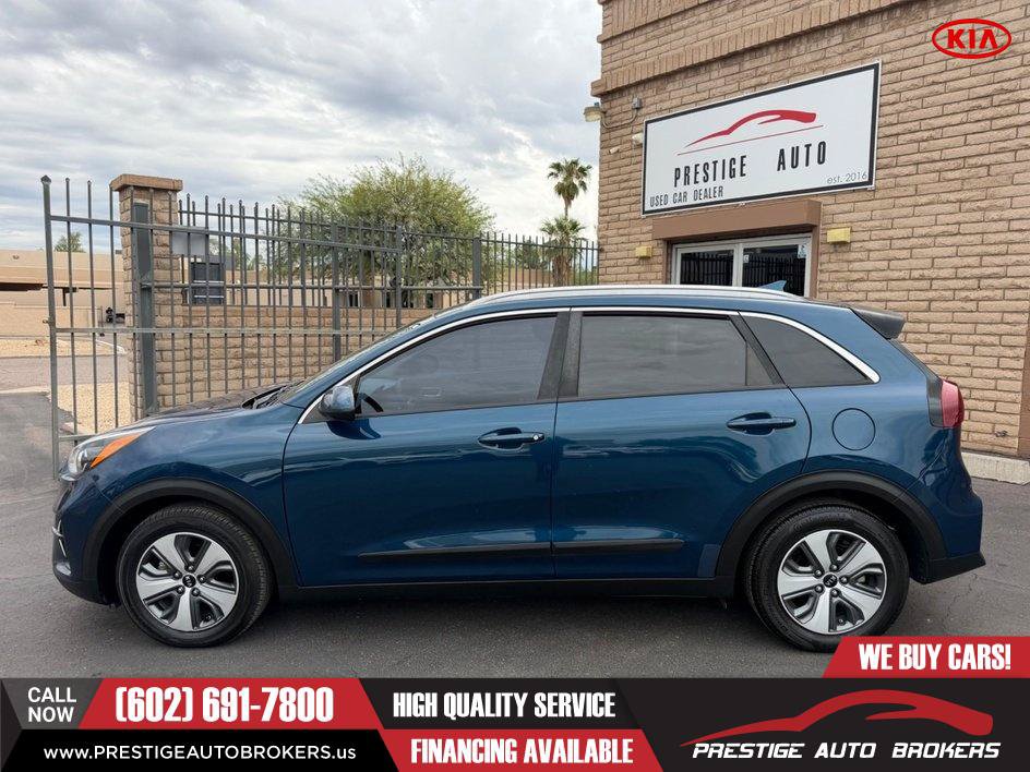 Used 2020 Kia Niro LX FWD image 2