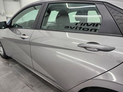 Used 2024 Hyundai Elantra SE image 32