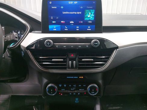 Used 2022 Ford Escape SEL image 20