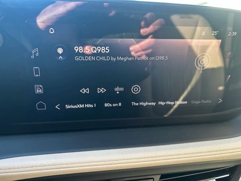 Used 2024 Buick Encore GX Avenir w/ Avenir Technology Package image 16