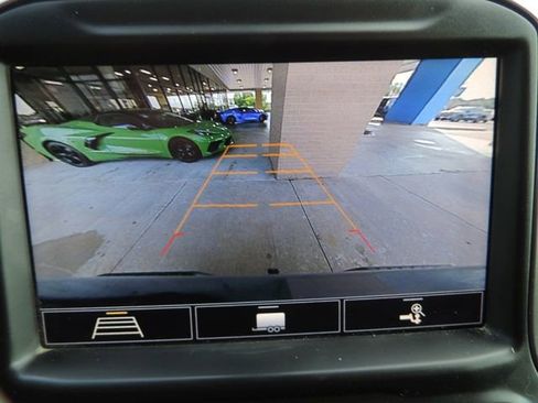 Used 2020 Chevrolet Silverado 1500 LT w/ Texas Edition image 31