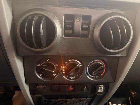 Used 2010 Jeep Wrangler Sport AWD/4WD image 16