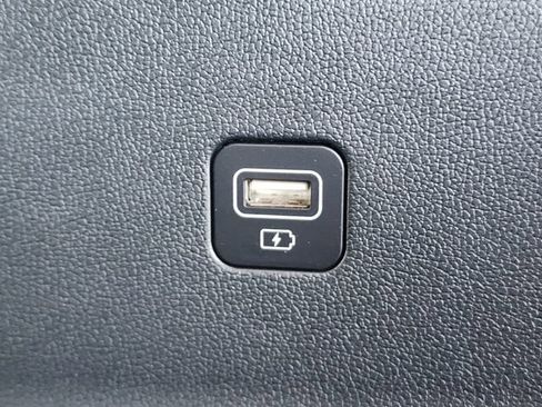 Certified 2023 Kia Sorento S w/ Panoramic Sunroof Package FWD image 16