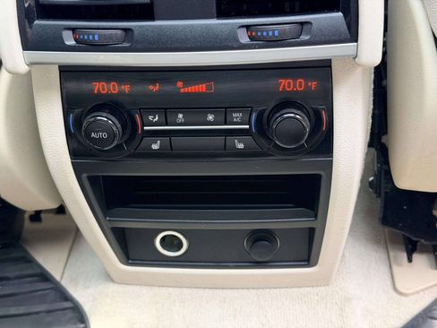 Used 2014 BMW X5 xDrive50i AWD/4WD image 29