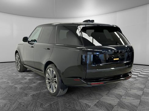 New 2026 Land Rover Range Rover SE image 3