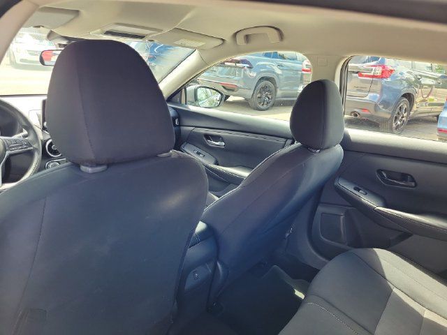 Used 2024 Nissan Sentra SV FWD image 12