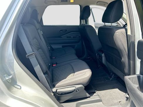Used 2025 Nissan Pathfinder SV AWD/4WD image 23