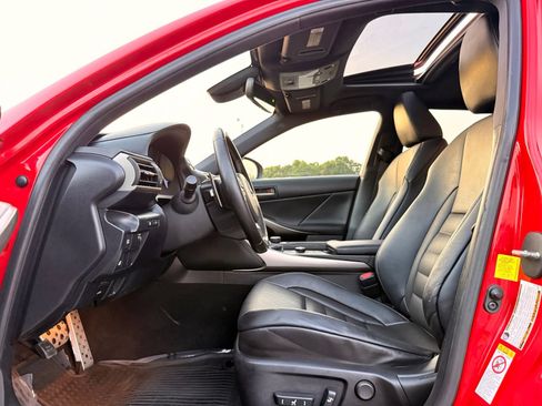 Used 2017 Lexus IS 200t F Sport w/ F Sport Package RWD image 17