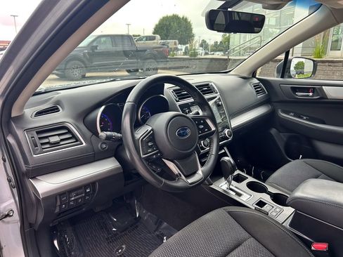 Used 2018 Subaru Outback 2.5i Premium AWD/4WD image 9
