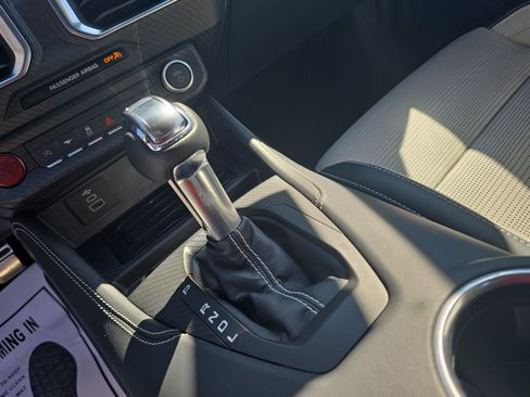 Used 2024 Ford Mustang Premium image 25