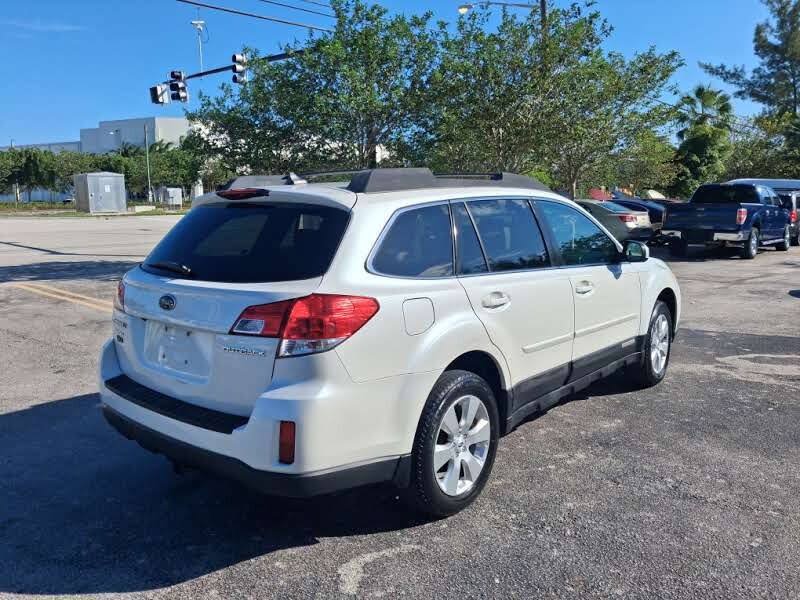 Used 2012 Subaru Outback 2.5i Limited AWD/4WD image 5