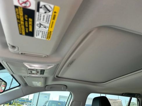 Used 2022 Toyota RAV4 XLE Premium FWD image 17