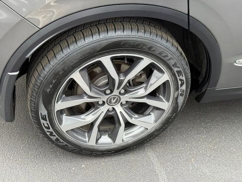 Certified 2023 Acura MDX SH-AWD w/ Technology Package image 9