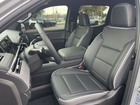 New 2026 GMC Sierra EV Elevation image 18