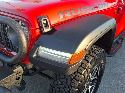 Used 2026 Jeep Wrangler Unlimited Rubicon image 2