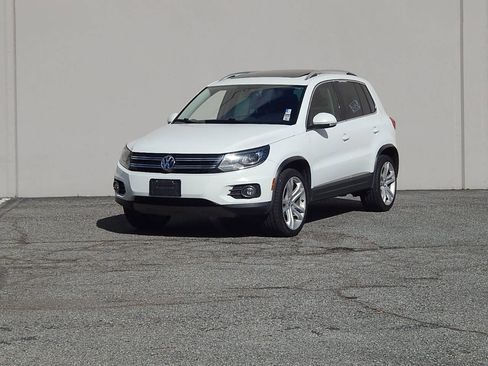 Used 2016 Volkswagen Tiguan SEL image 1