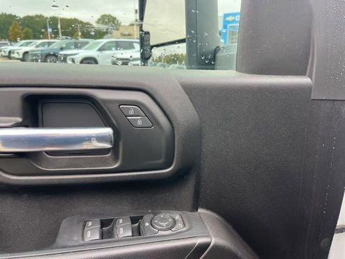 Used 2023 GMC Sierra 2500 Pro w/ Convenience Package AWD/4WD image 14