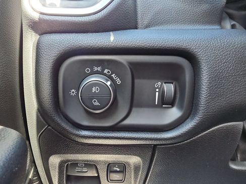 Used 2022 RAM 1500 Big Horn RWD image 21