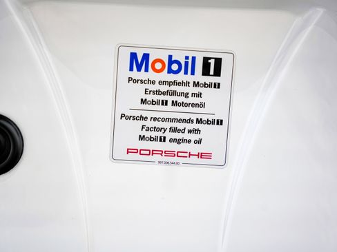 Used 2010 Porsche 911 GT3 RS image 43