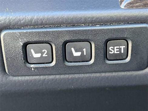 Used 2021 Lexus GX 460 Luxury w/ Sport Design Package image 31