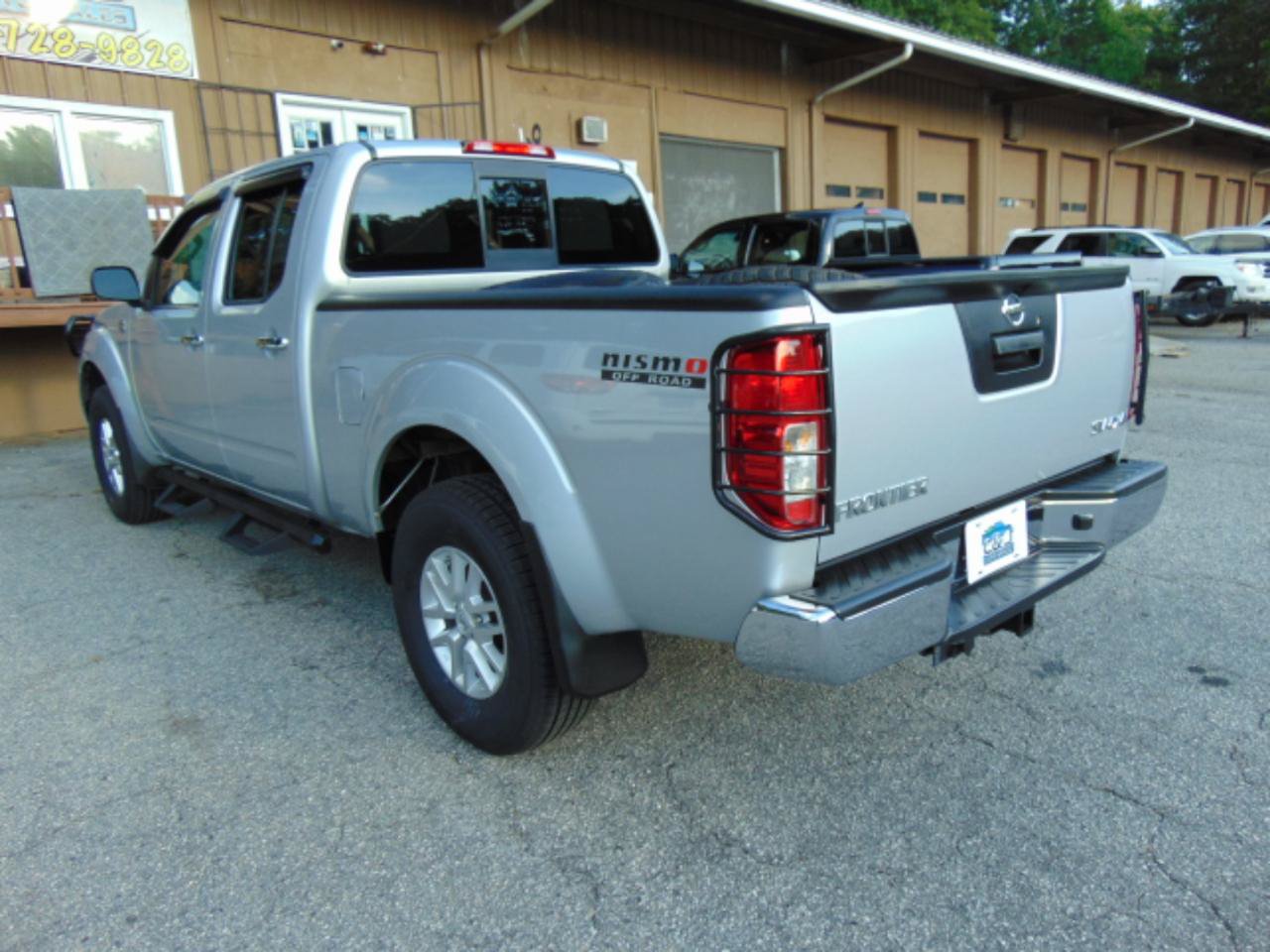 Used 2016 Nissan Frontier SV AWD/4WD image 5