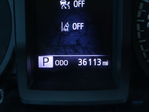 Used 2021 Toyota Tacoma SR image 29