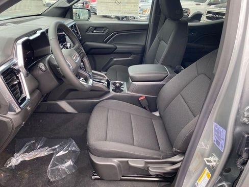 New 2026 GMC Canyon Elevation AWD/4WD image 9