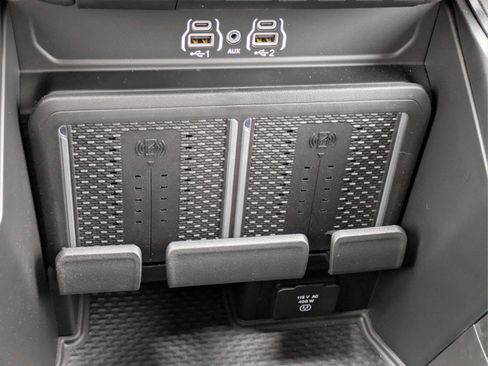New 2026 RAM 2500 Big Horn AWD/4WD image 23