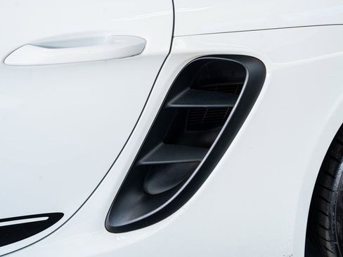 Used 2019 Porsche 718 Boxster image 25