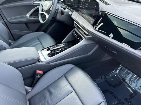 Certified 2025 Audi Q5 Premium Plus w/ Premium Plus image 16