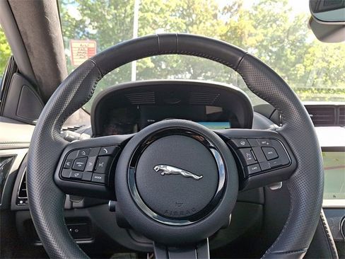 Used 2023 Jaguar F-TYPE R image 19