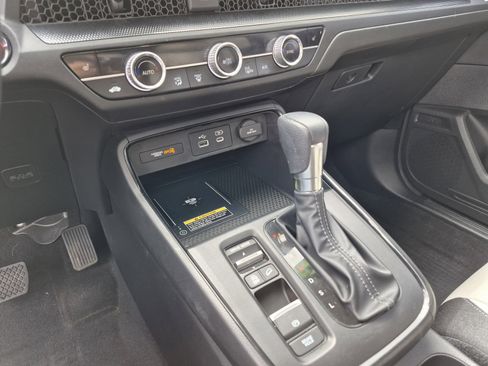 Used 2023 Honda CR-V EX image 12